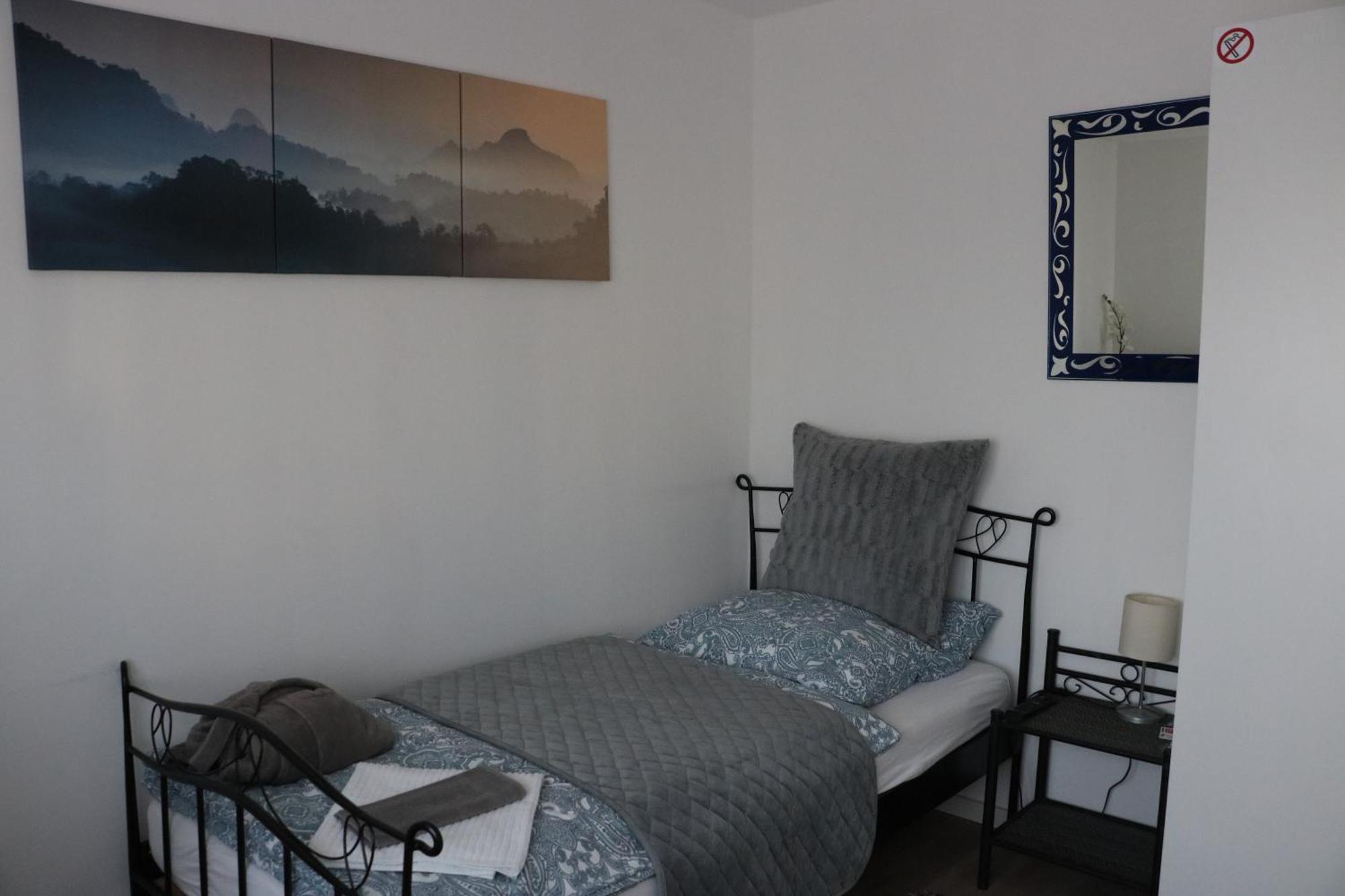 Rooms in Düsseldorf near the Airport/Fair Habitación foto
